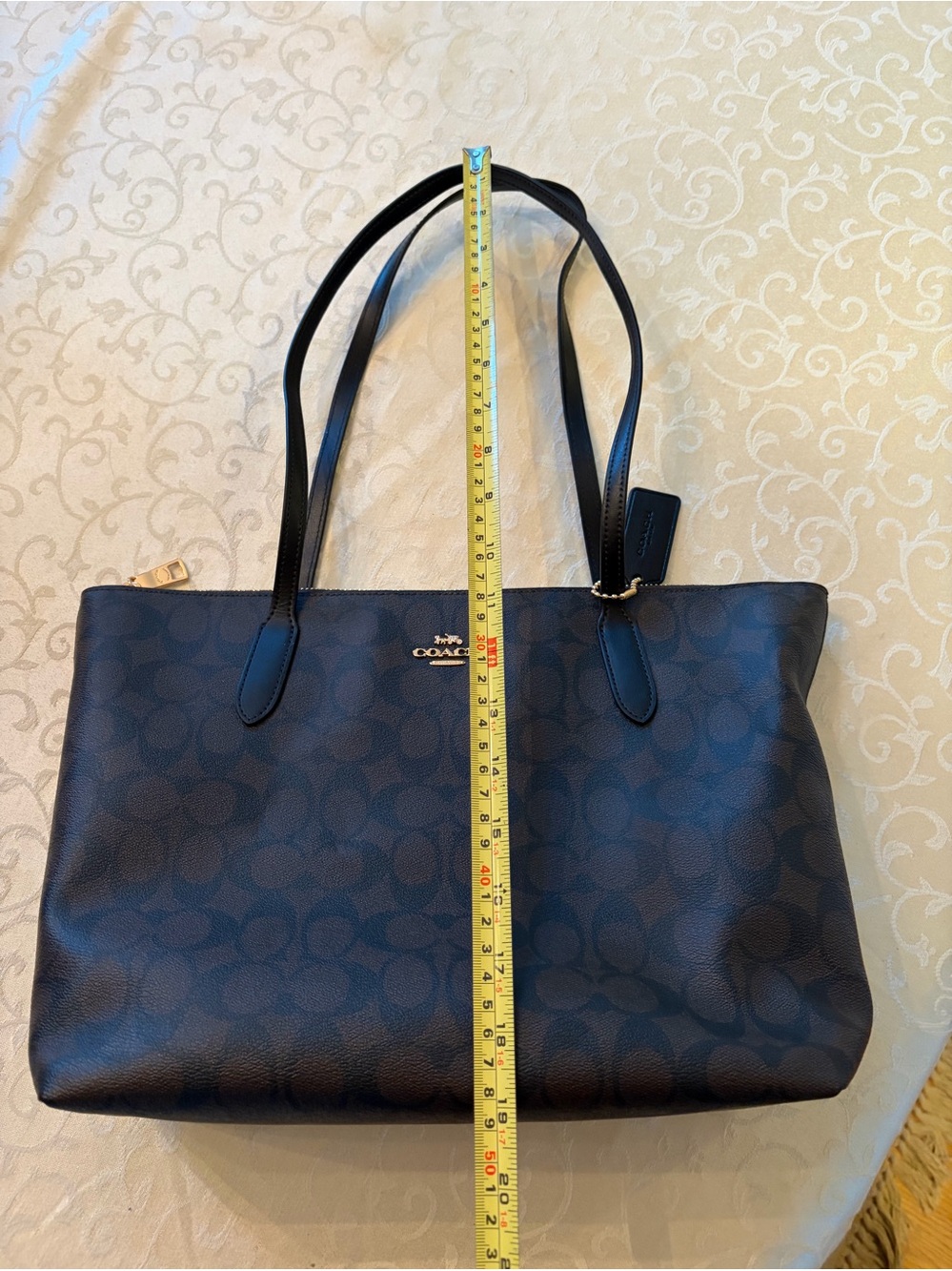 Coach Classic Brown 🤎 and Black 🖤 Signature Tote with Gold Logo and Hardware - Picture 9 of 13